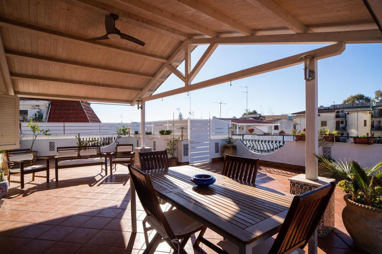 Casa Vacanza Giugio Giardini Naxos Exterior photo